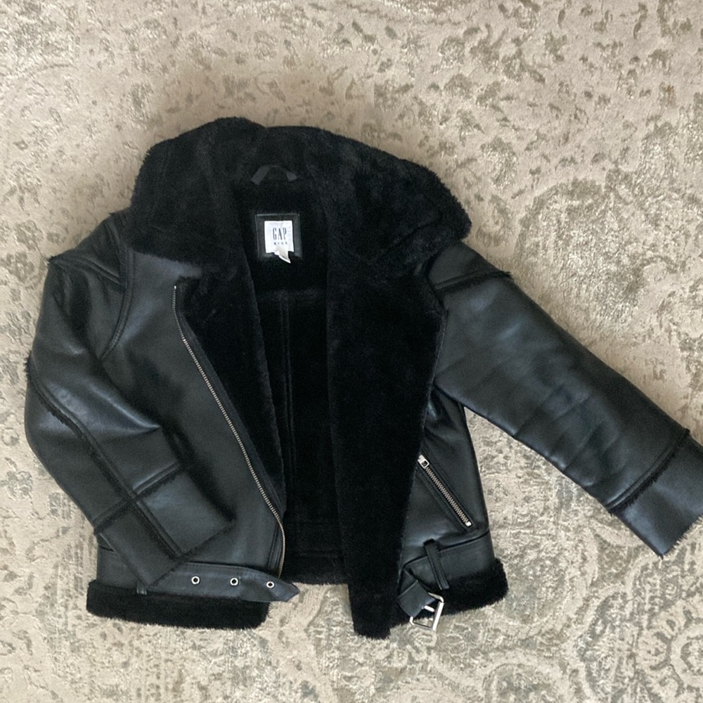 EUC GAP Kids Faux Leather Sherling Sz S 6/7